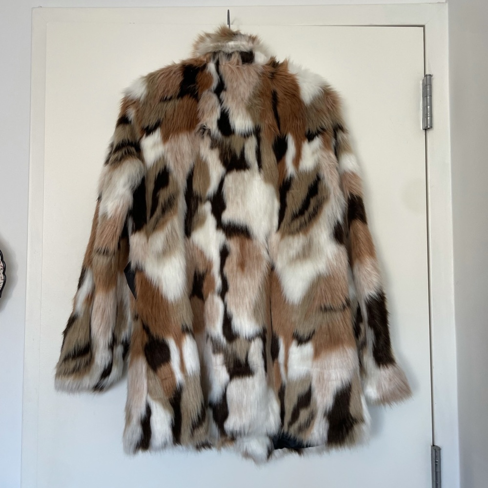 Faux fur jacket - Picture 2 of 6
